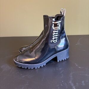 Juicy Couture One Up Chelsea Ankle Boot